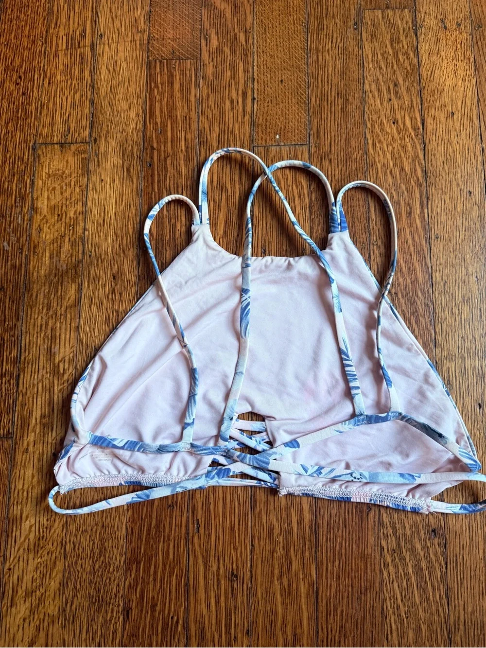 Frankie’s Bikinis Marley Top in Hawaiian Blush- Size Medium